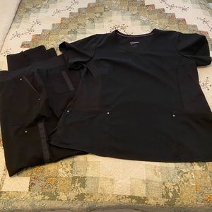 Healing Hands Purple Label Yoga scrub set